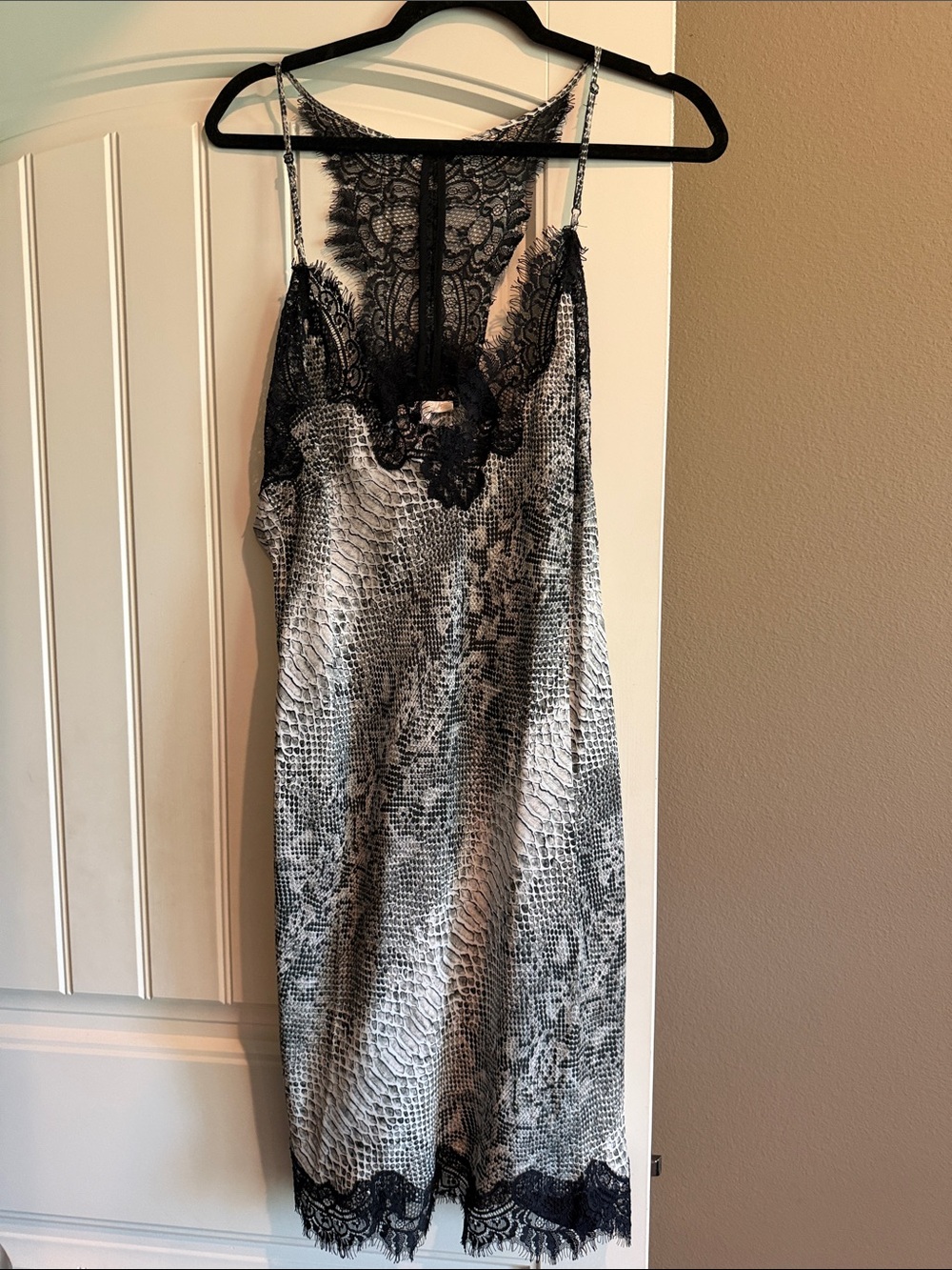 Snake-Print Slip Halter Dress with Black Lace Trim 💯 silk - washable